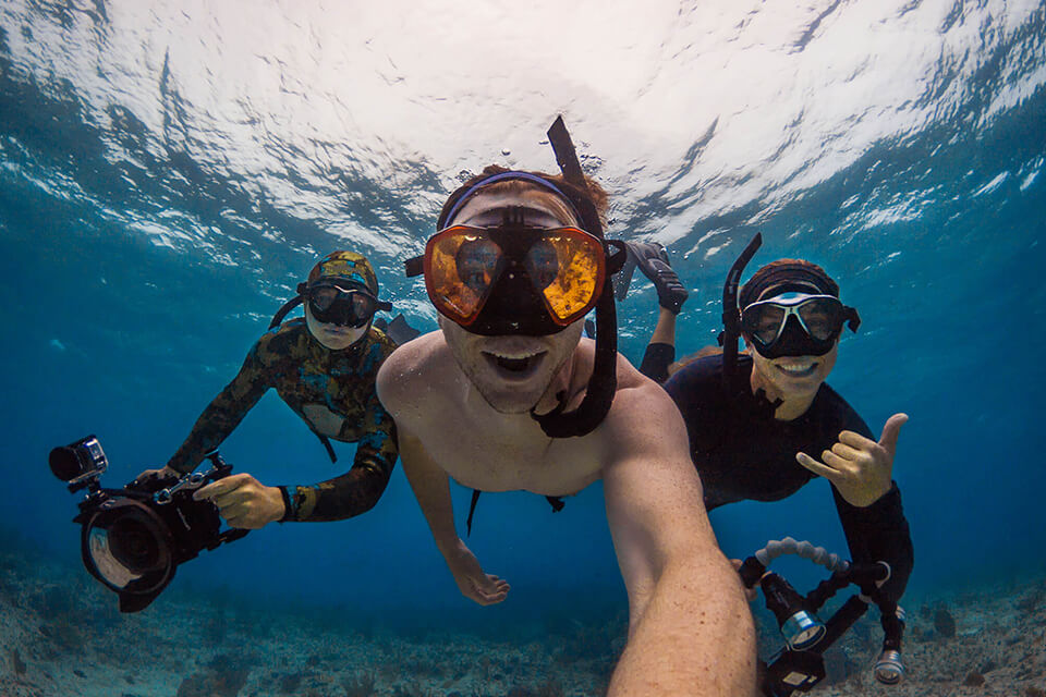 choose an action camera under 100 dollars