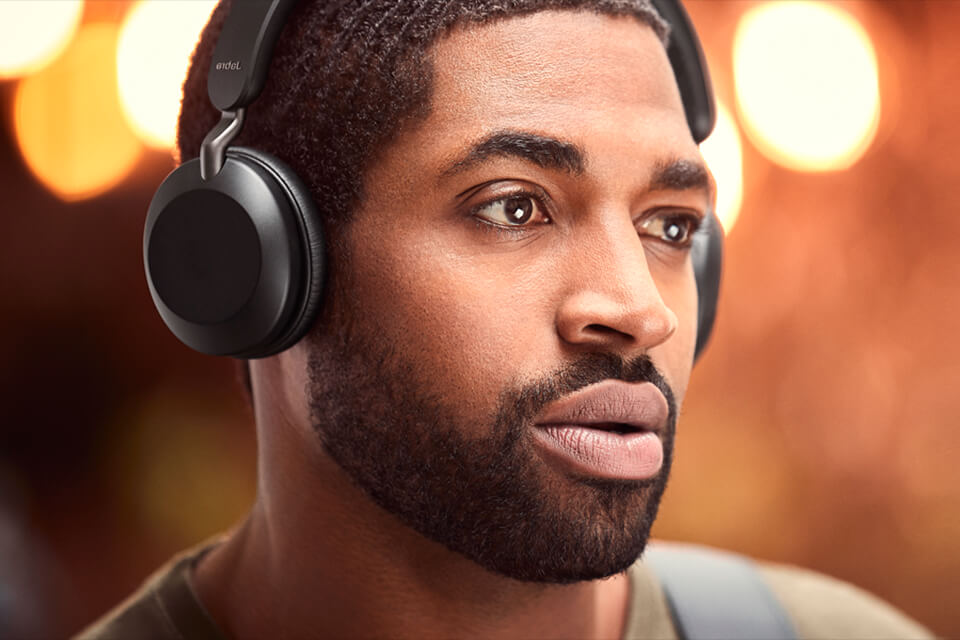 9 Best Headphones With Microphone in 2024