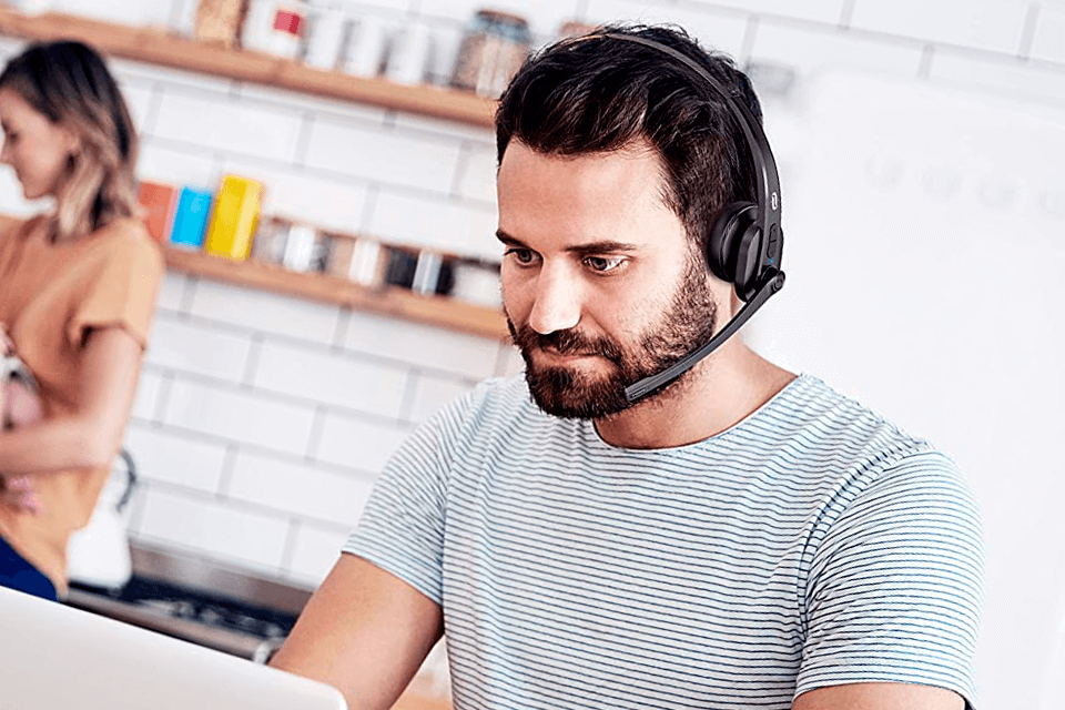 6 Best Wireless Headsets For Office Phone in 2024