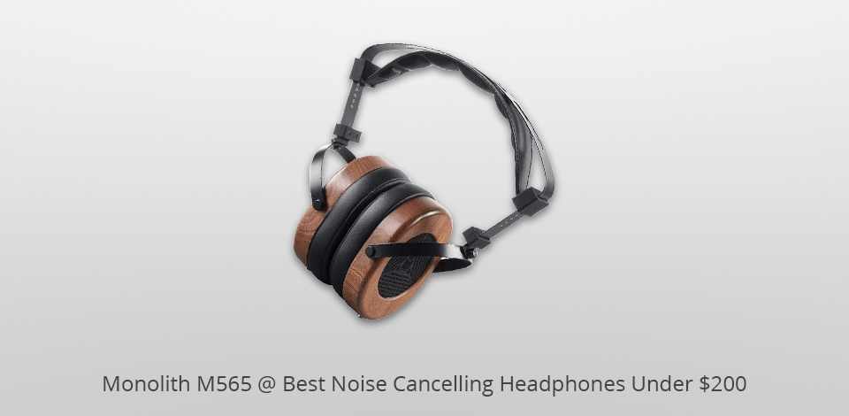7 Best Noise Cancelling Headphones Under 200 in 2024