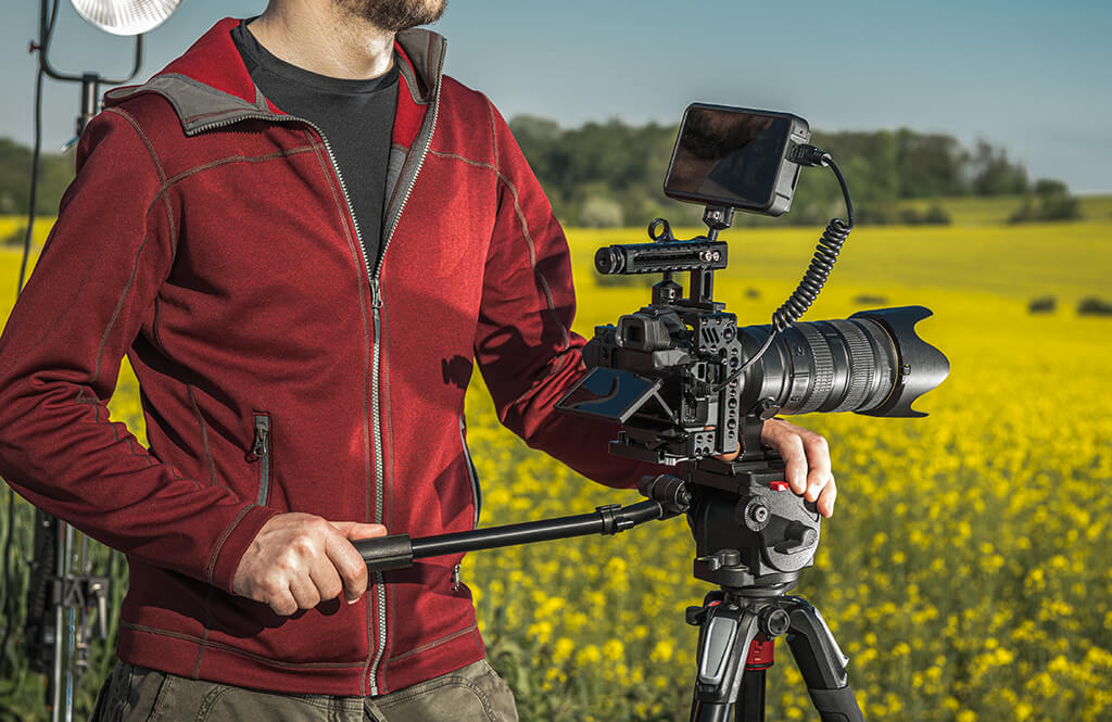 7 Things to Know Before Hiring a Freelance Videographer