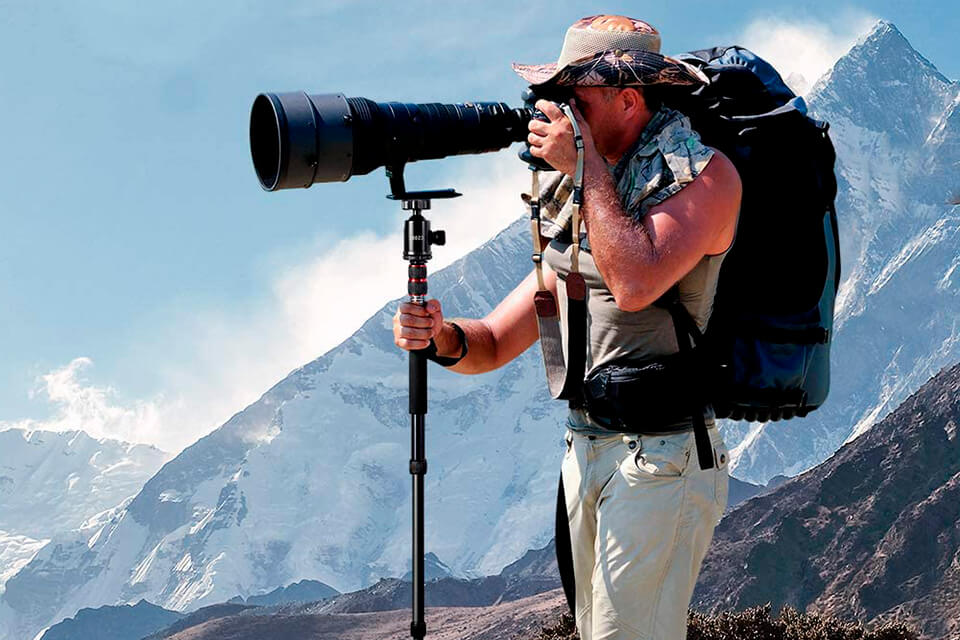 9 Best Tripods Under 200 Dollars in 2022