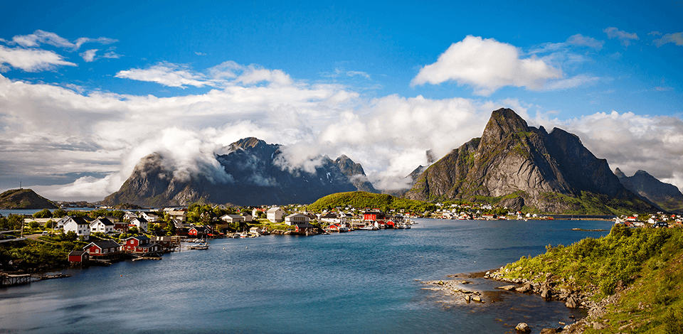 Best Landscape Photographers to Inspire in 2025