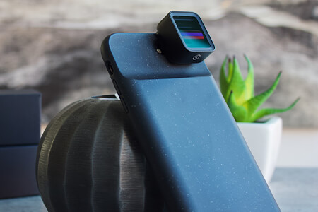 4 Best iPhone Macro Lenses to Buy in {{%year}}