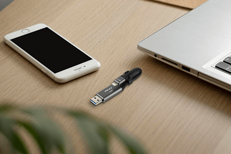 6 Best iPhone Flash Drives for Easy Photo Backup & Storage