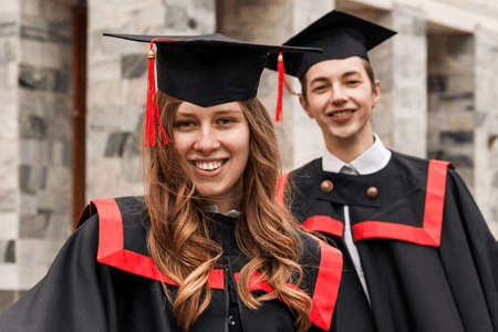 Cap and Gown Photo Session Tips: How to Prepare