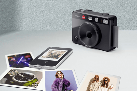 Leica Sofort 2 Review: Retro Vibes & Digital Features
