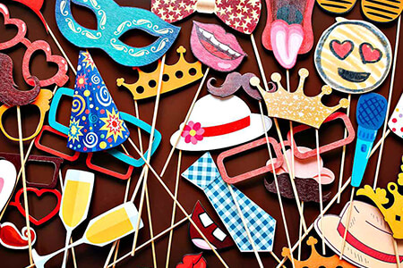 12 DIY Photo Booth Props Ideas