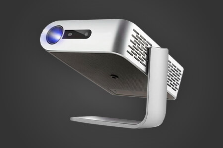7 Best Outdoor Projectors in {{%year}}