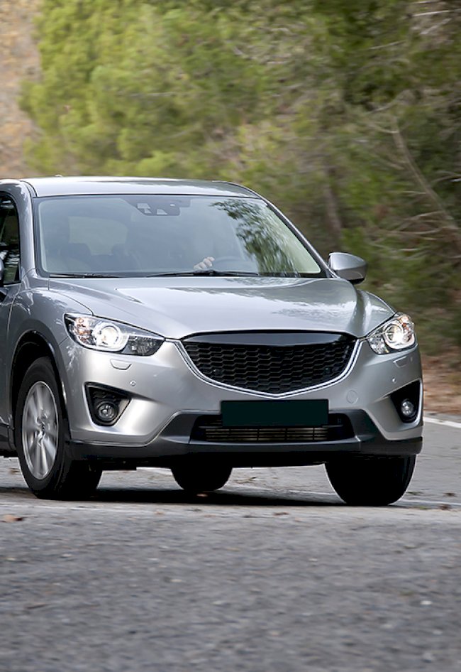 7 Best Lenses for Car Photography in 2024