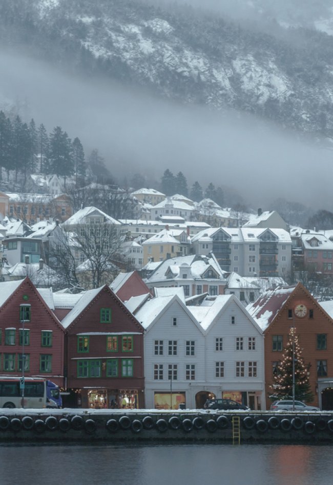 Camera Settings for Cloudy Day Complete Guide 2024