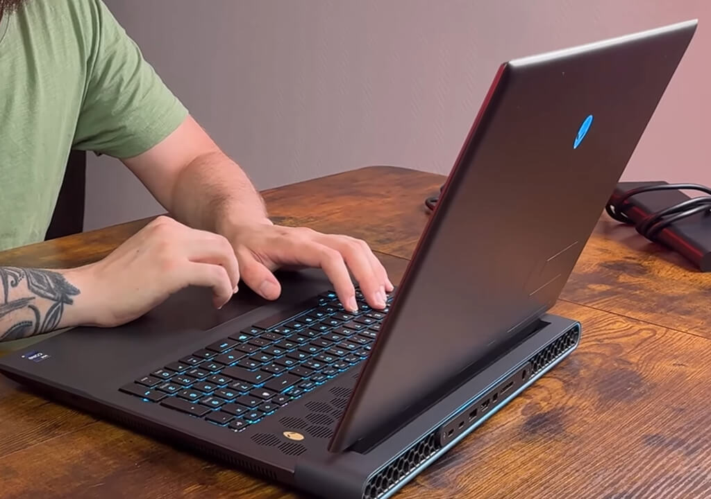 alienware m18 r2 laptop for architecture lifestyle