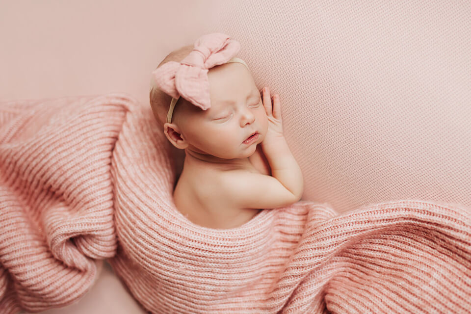 annie kinser newborn photographer example