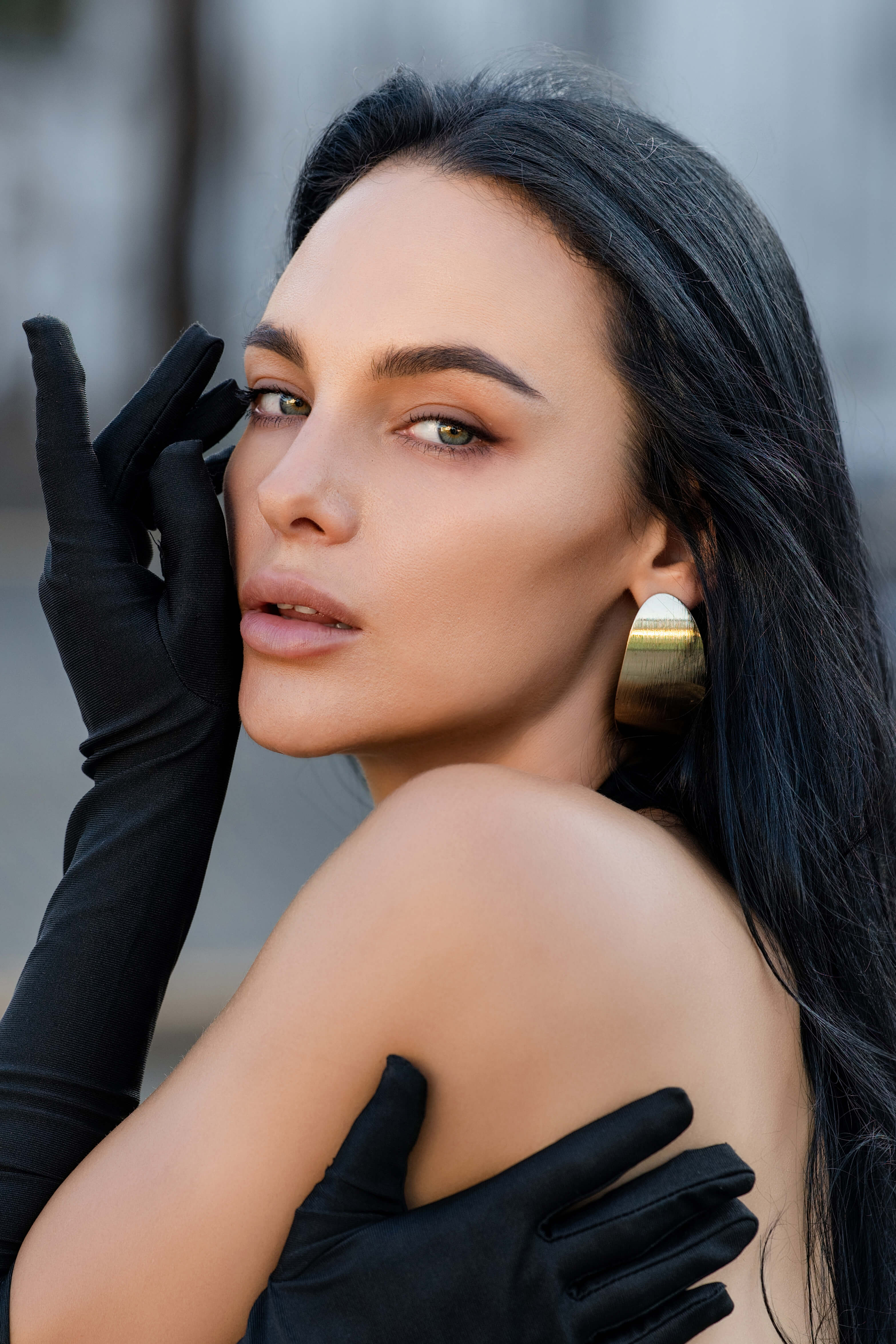 thêm hoa tai vào ảnh