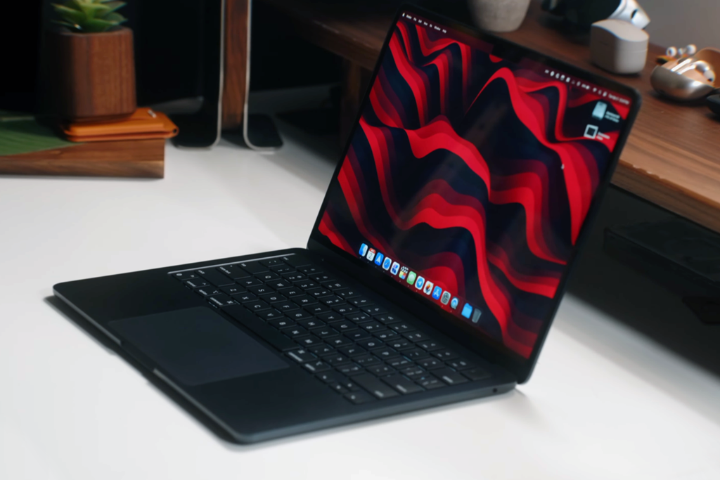 apple 2024 macbook air 13-inch m3 adobe rgb laptop lifestyle