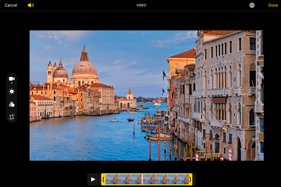 apple clips video editing software for ipad interface