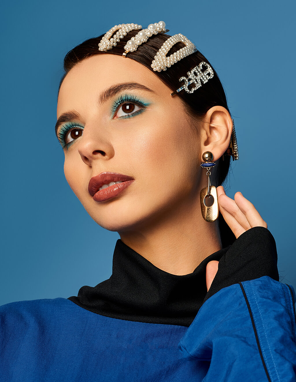 apps to add accessories to photos