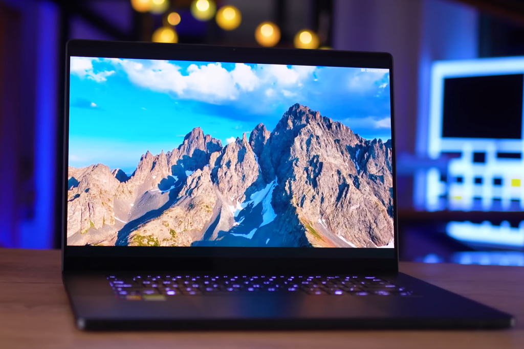 asus proart p16 adobe rgb laptop lifestyle