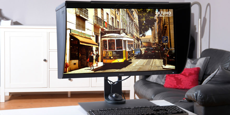 benq sw270c monitor livsstil