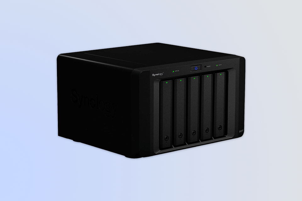 11 Best 4 Bay NAS in 2024 by Experts