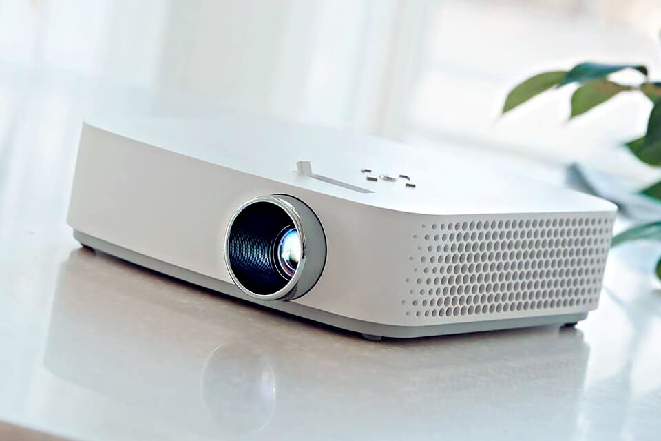 5 Best Projectors For iPhone in 2024