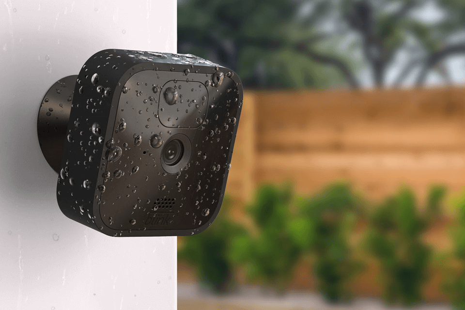 how to choose the best security camera with local storage