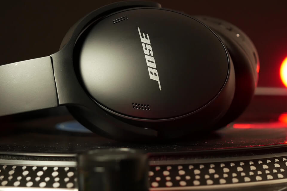 bose quietcomfort 45 headphones under 300