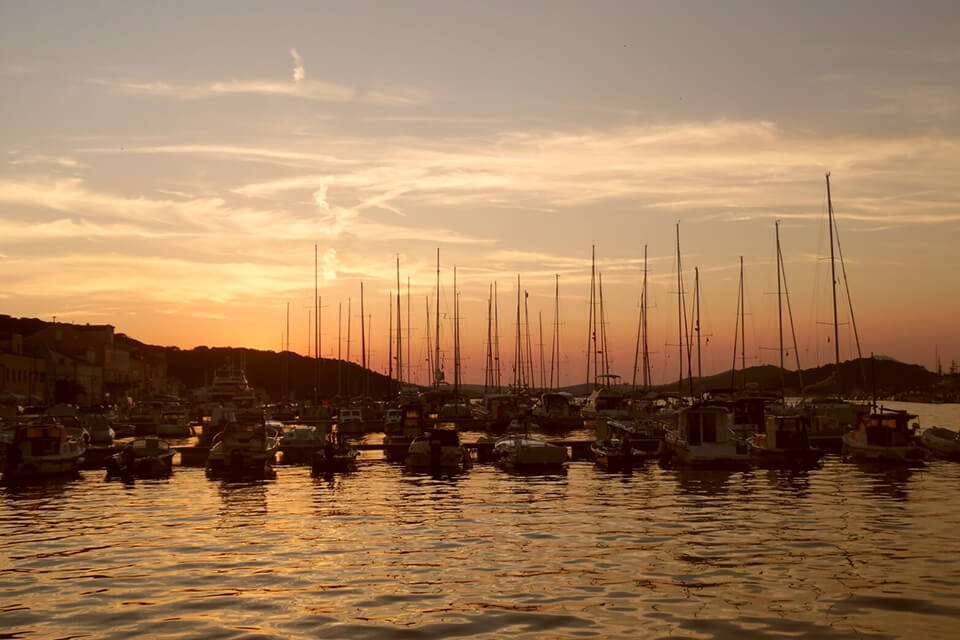 camera for 200 dollars samsung wb35f