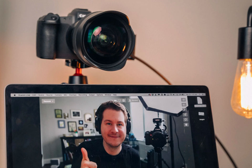 camera for streaming canon r10