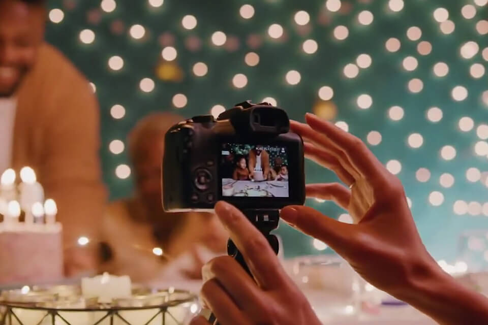 canon eos r100 budget 4k camera