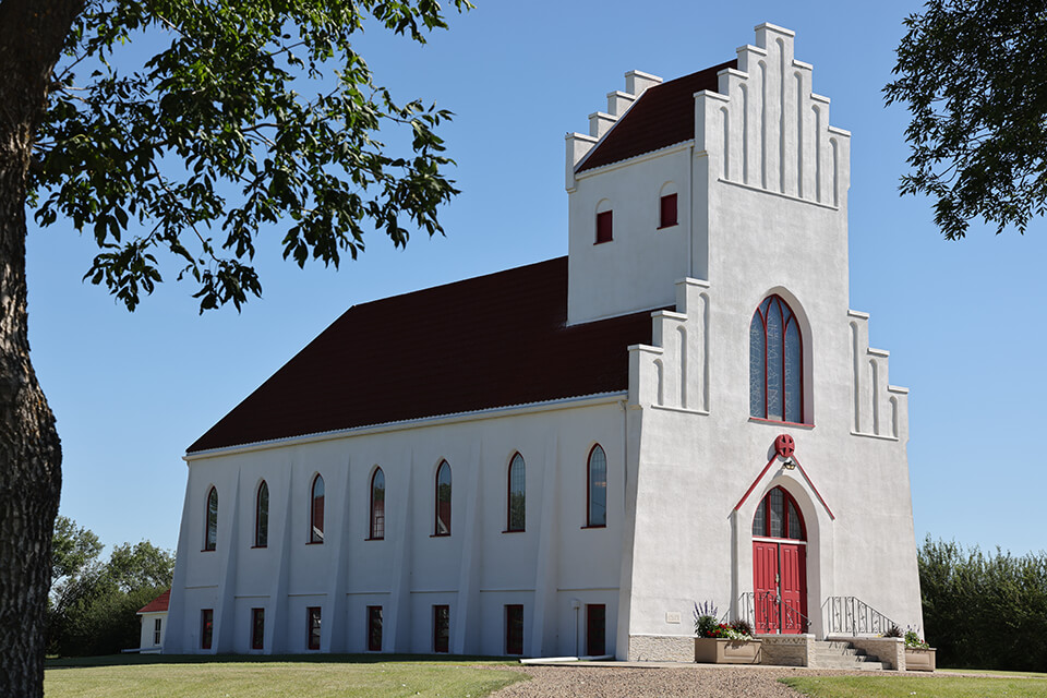 canon eos r5 architecture camera