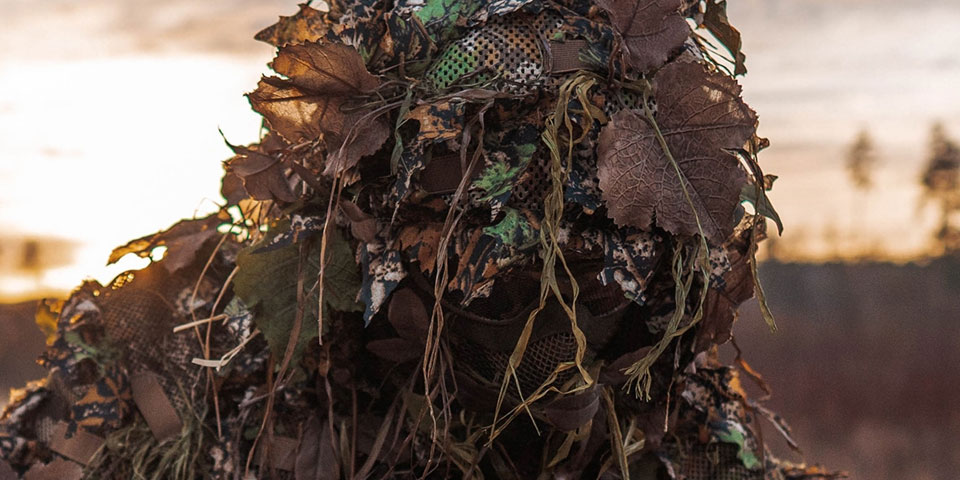 eamber ghillie suit pop up shooting hide