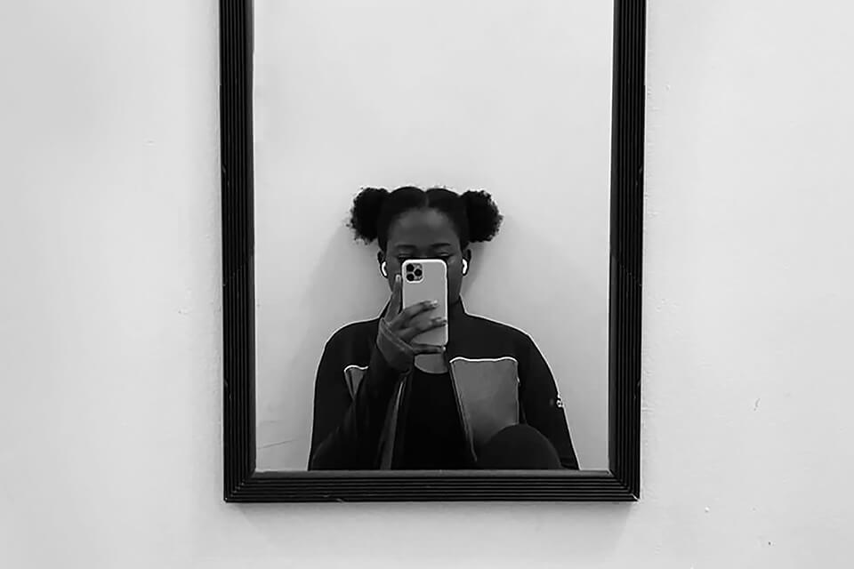 Is a Mirror or Camera More Accurate Full Overview