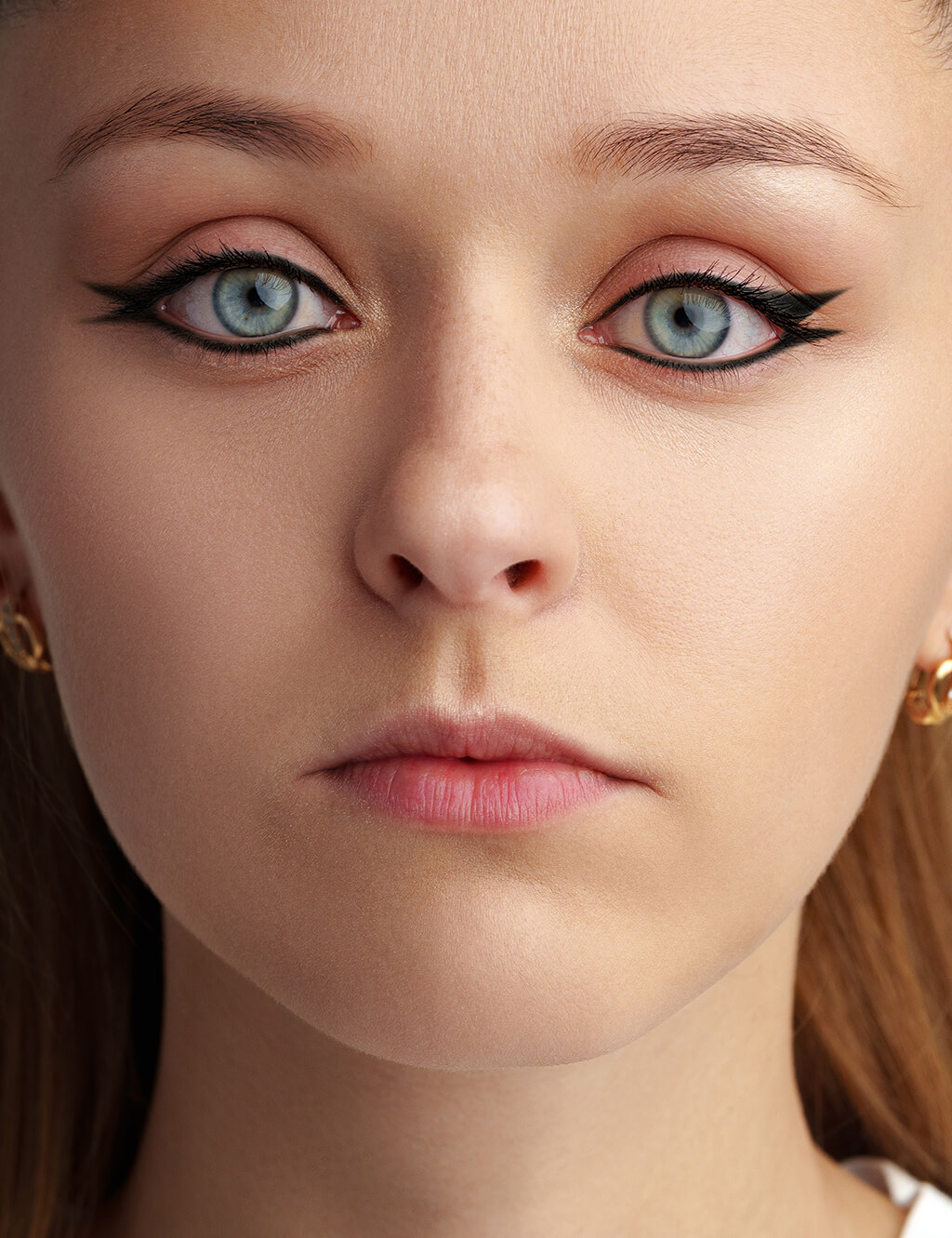 eyeliner app for close-set eyes