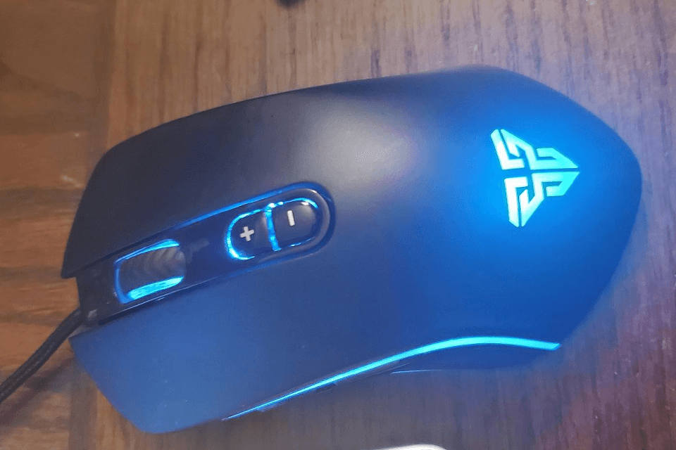 fantech blue gaming mouse