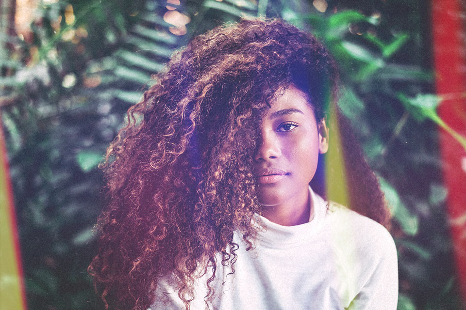 8 Best Film Camera Apps for Adding Unique Touch