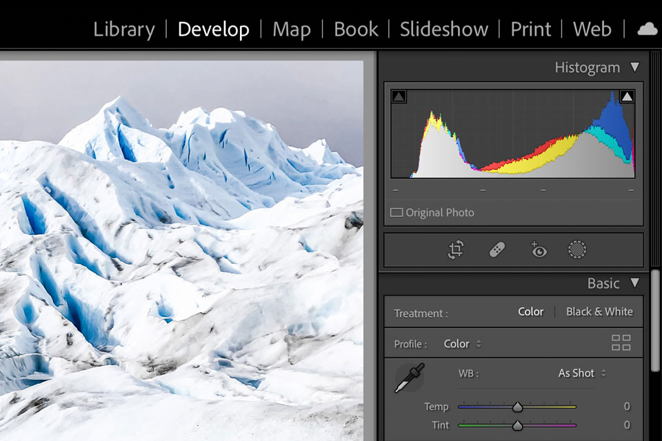 histogram on camera lightroom