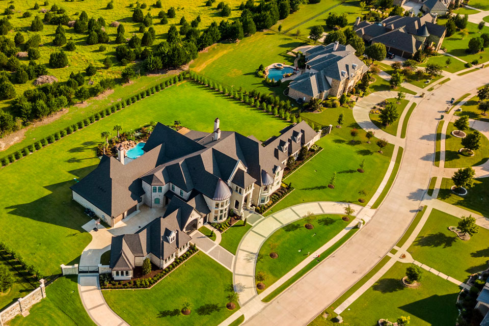 house walkthroughs with drones