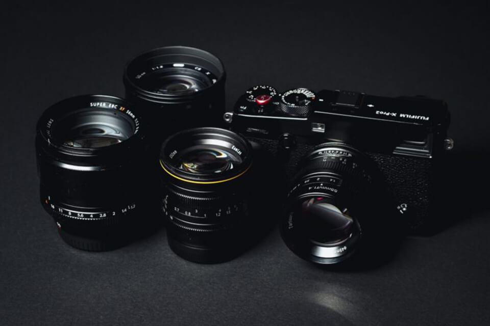 how to choose lens for fuji xt4 mounts