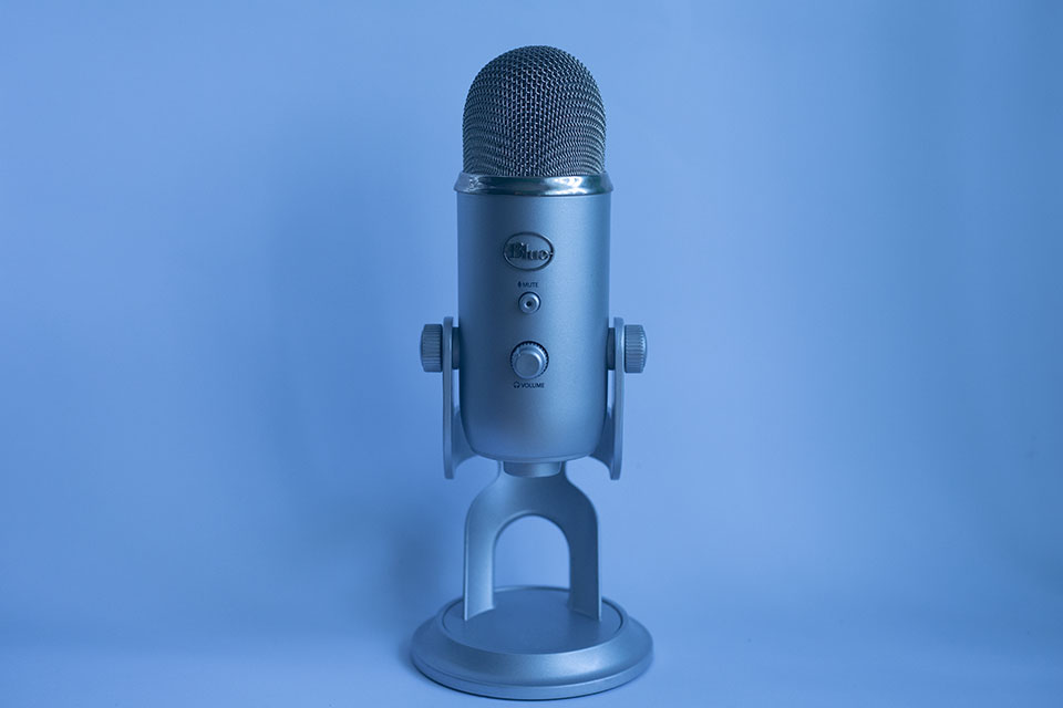 how to use white balance card in camera