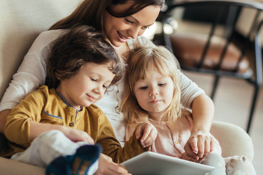 in the comfort of home brother and sister photo idea