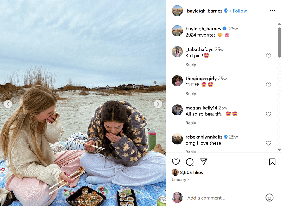 instagram best friend pose for 2 beach