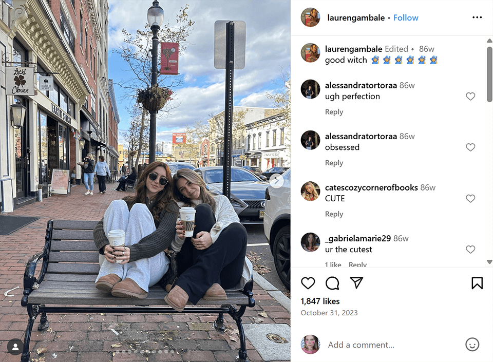 instagram best friend pose for 2 coffee