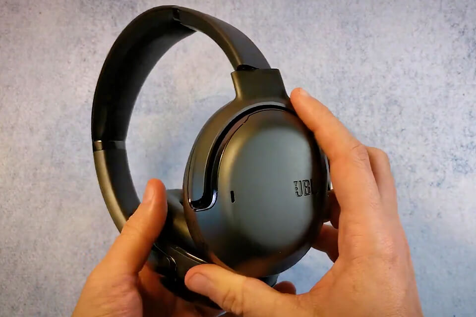 jbl tour one m2 headphones under 300