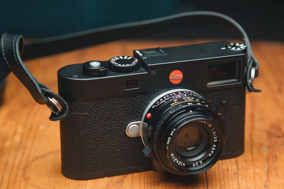 leica camera brand