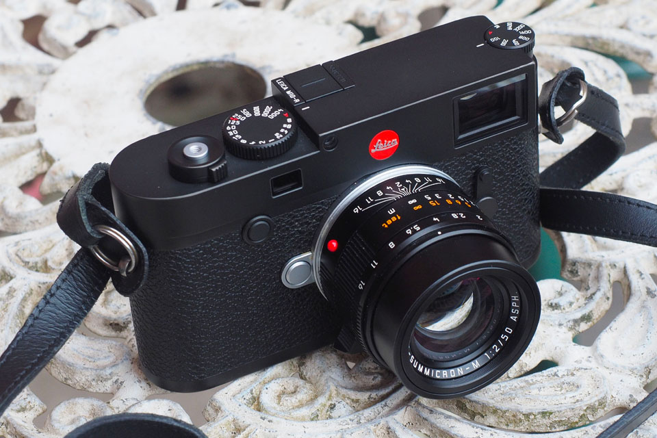leica m10-r camera review