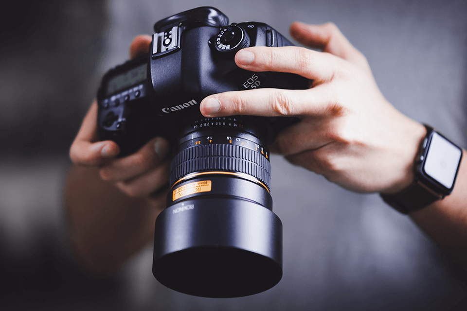 lens hood main camera part