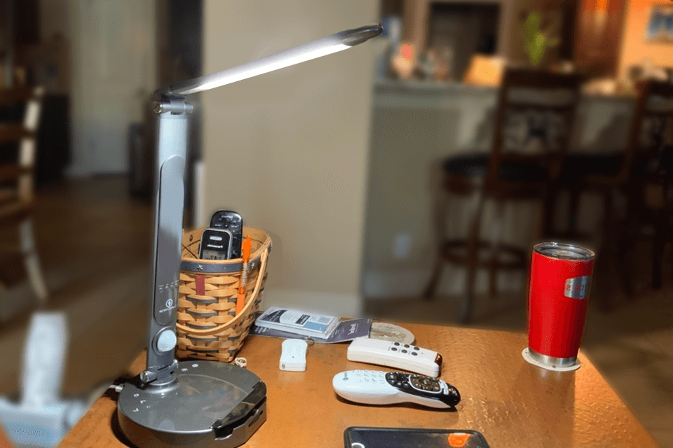 lumicharge led 6 in 1 lamp for drawing lifestyle