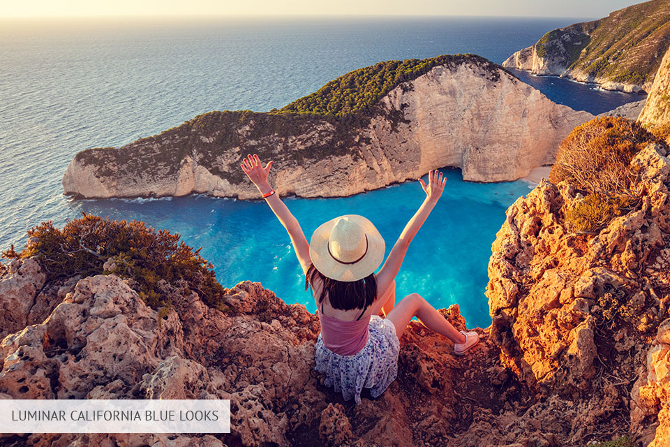 مظهر كاليفورنيا الأزرق اللامع