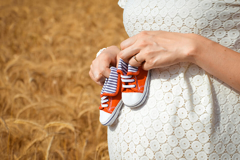 maternity photoshoot ideas baby stuff